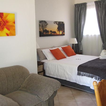 The Pecan Tree Guesthouse Sandton Dış mekan fotoğraf