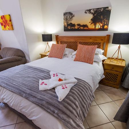 The Pecan Tree Guesthouse Sandton Dış mekan fotoğraf