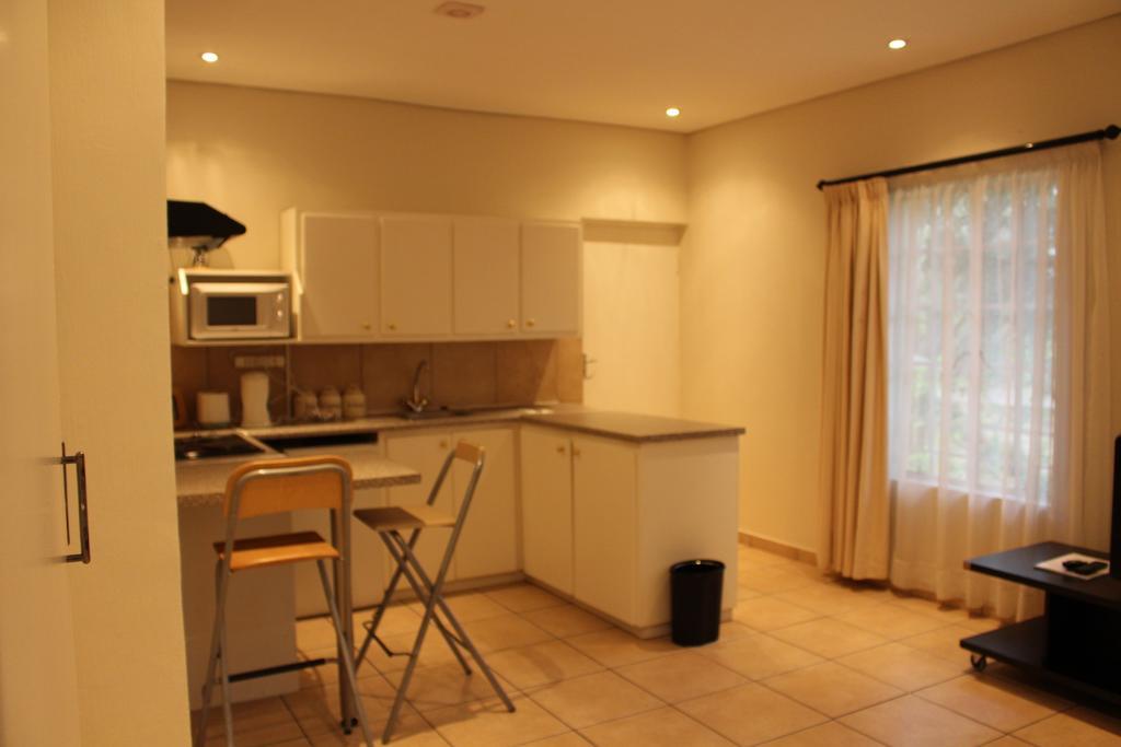 The Pecan Tree Guesthouse Sandton Oda fotoğraf