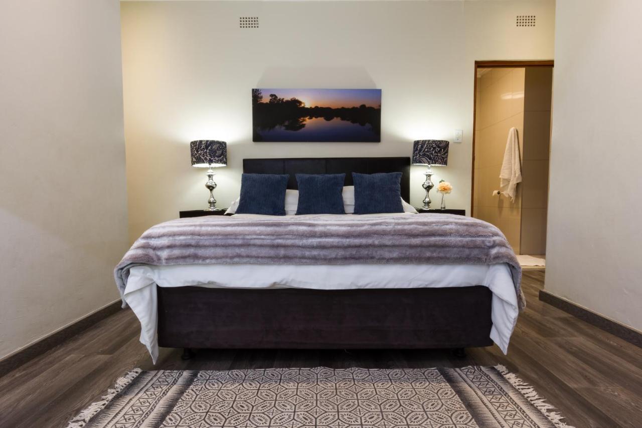 The Pecan Tree Guesthouse Sandton Dış mekan fotoğraf