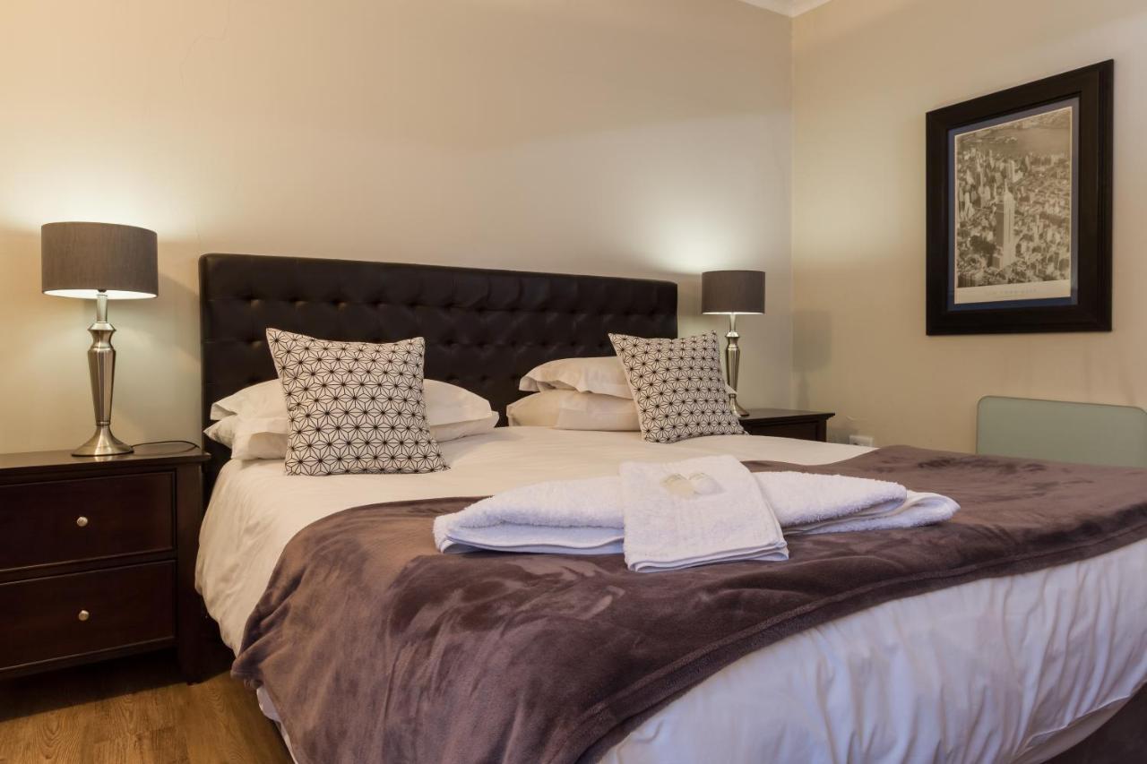 The Pecan Tree Guesthouse Sandton Dış mekan fotoğraf